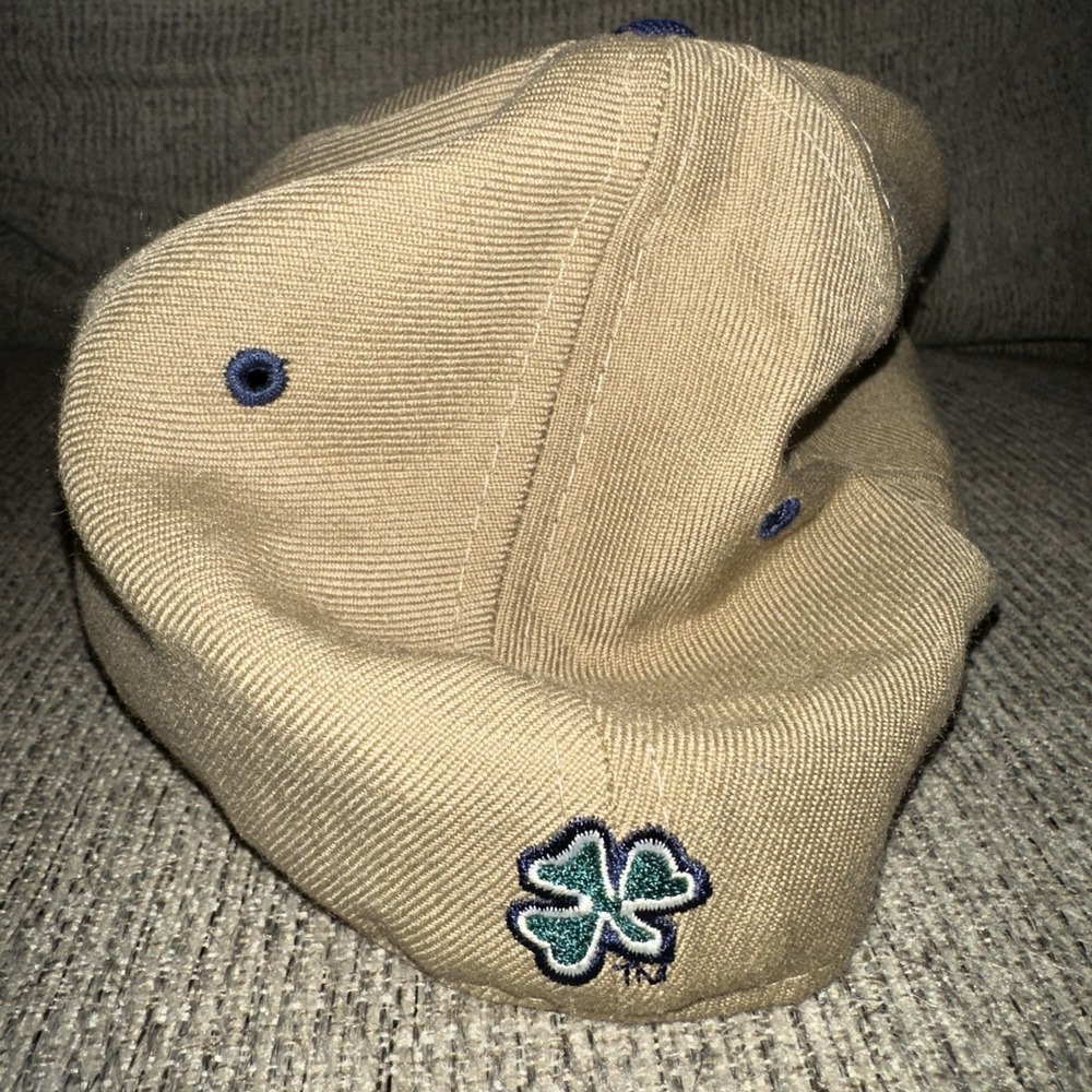 Vintage Notre Dame Fighting Irish Hat Cap Fitted Mens 7 1/4 NCAA Football 90s - Picture 3 of 5